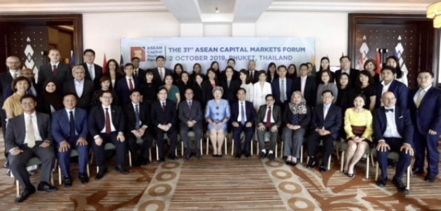 Đại biểu tham dự hội nghị.