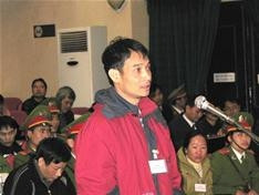 Trịnh Nguyên Thủy tại tòa.