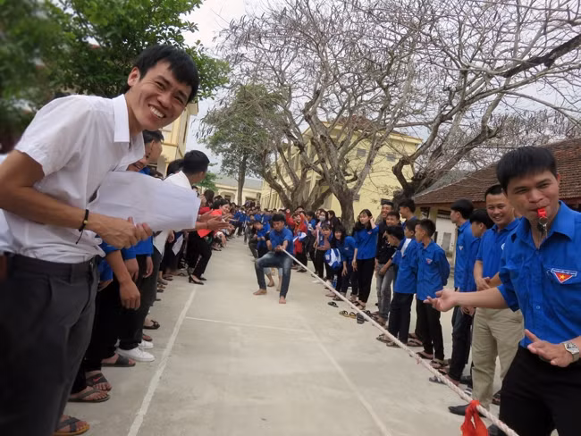 Hoạt động thể dục thể thao tại Trường THPT Tương Dương 1, tỉnh Nghệ An.