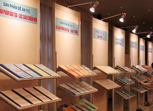 Giới thiệu sản phẩm của Đề án 112 tại lễ
khai trương Cổng thông tin điện tử Chính phủ:
Phần lớn chỉ là các tài liệu tự i