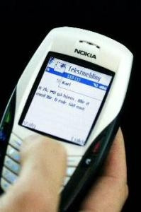Nhắn tin vẫn là dịch vụ phổ biến nhất của điện thoại di động