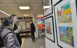 138 bức tranh của thiếu nhi Việt Nam được triển lãm tại Pháp
