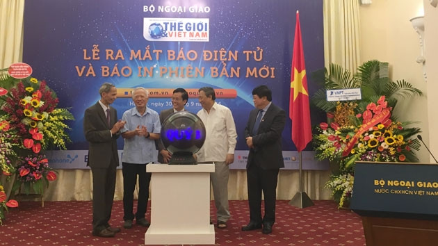 Báo Thế giới & Việt Nam ra mắt báo điện tử và báo in phiên bản mới