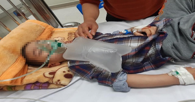Bé trai ngộ độc nguy kịch vì uống nhầm thuốc cai nghiện 