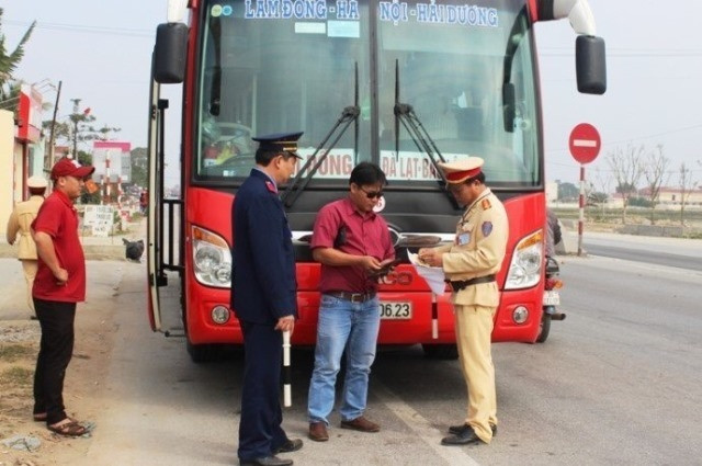 Vi phạm nồng độ cồn, phạt tới 40 triệu đồng, tước bằng lái hai năm