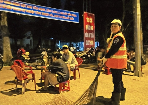 Chị Phúc luôn cần mẫn với công việc của mình.