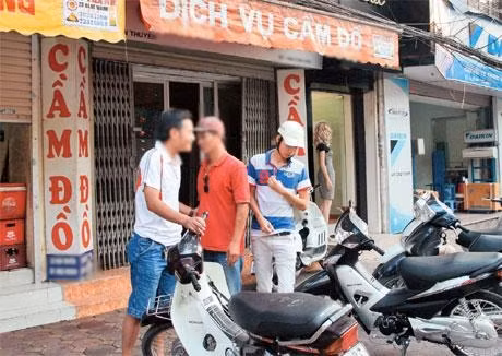 Thực hiện giao dịch ở hiệu cầm đồ chủ yếu là dựa trên uy tín, lòng tin. (Ảnh chỉ mang tính chất minh họa)