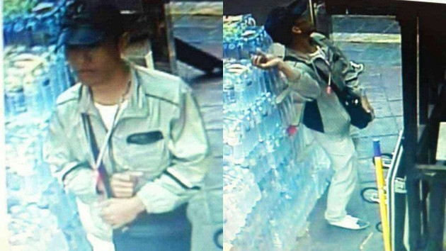 Hình ảnh từ camera an ninh cho thấy kẻ tình nghi ném lựu đạn về phía những người biểu tình tại khu vực Tượng đài Chiến thắng.