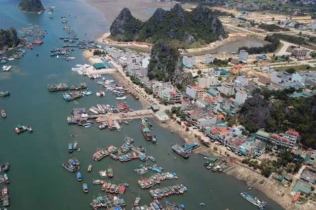Khu kinh tế Vân Đồn (Quảng Ninh).