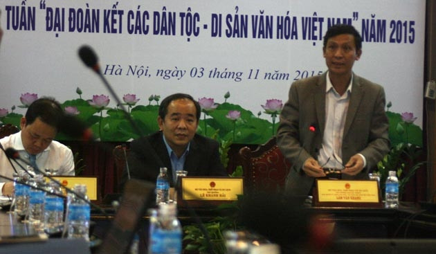 Ông Lâm Văn Khang giới thiệu về Tuần văn hóa.