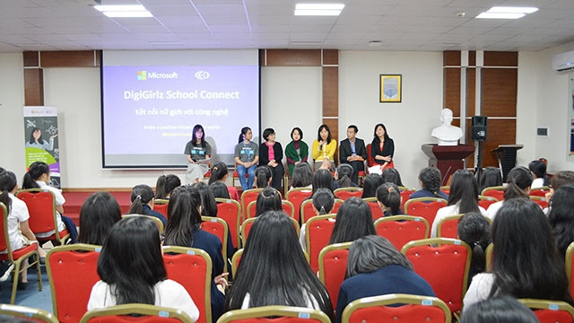 Giúp giới nữ thành công trong lĩnh vực STEM là mong muốn của nhiều khách mời.