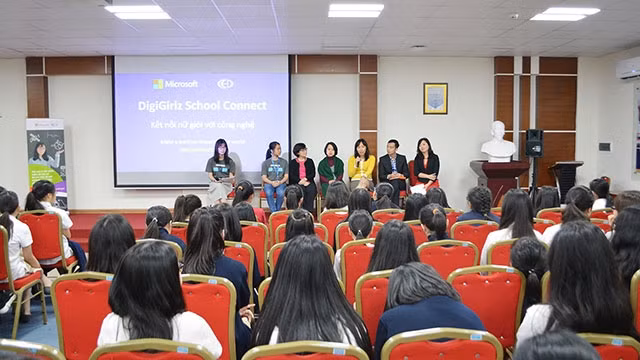 Giúp giới nữ thành công trong lĩnh vực STEM là mong muốn của nhiều khách mời.