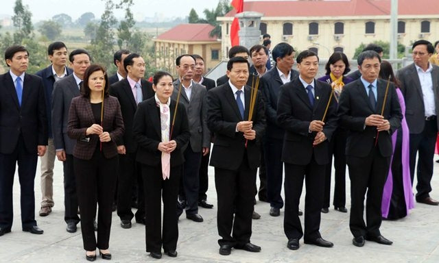 Dâng hương tưởng niệm đồng chí Ngô Gia Tự nhân kỷ niệm 109 năm ngày sinh