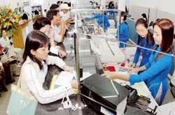 Vay trong 24 giờ, trả góp 20 năm