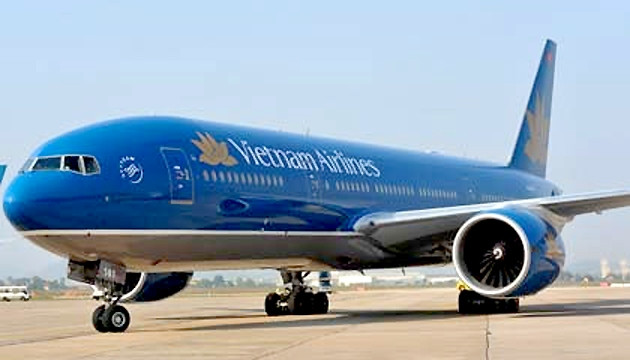 Máy bay Vietnam Airlines gặp trục trặc động cơ khi cất cánh