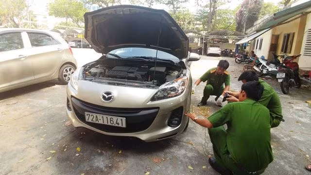 Chiếc xe gây tai nạn tại Cơ quan Công an.