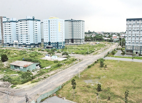 Trong ảnh: Một góc KTX sinh viên của Đại học Quốc gia TP Hồ Chí Minh đang được hoàn thiện.
