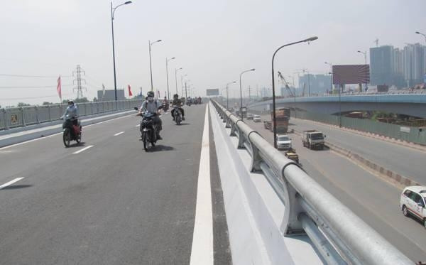 Cầu Rạch Chiếc là một trong các dự án thực hiện BOT, một hình thức của PPP