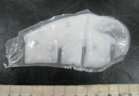 Dung dịch dạng sệt có thành phần chính là kẽm stearate, chiếm trên 50% tổng hàm lượng của dịch