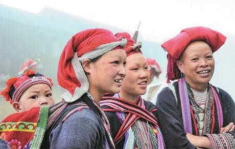 Ði chợ vùng cao.