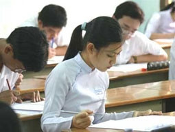 Bộ đề thi trắc nghiệm được giao về tất cả các địa phương