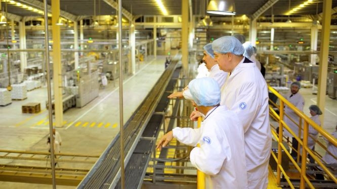 Thứ trưởng Nông nghiệp Mỹ tham quan nhà máy