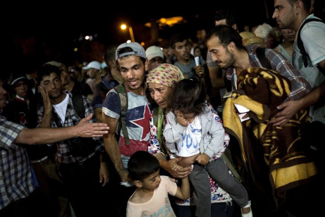 Đảo Lê-xbốt (Hy Lạp) hiện trong tình trạng như đang ở cạnh thùng thuốc súng khi hàng nghìn người tị nạn kéo đến. Ảnh IBI