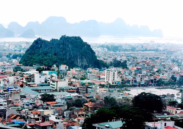 Thành phố Cẩm Phả đổi thay từng ngày, mang dáng vóc của một đô thị hiện đại.