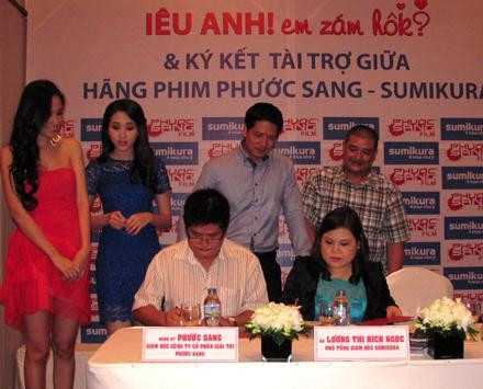 Ký tài trợ cho dự án phim.