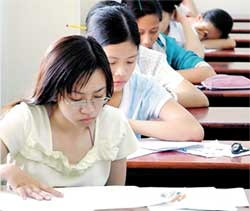 Thi trắc nghiệm trước giờ G