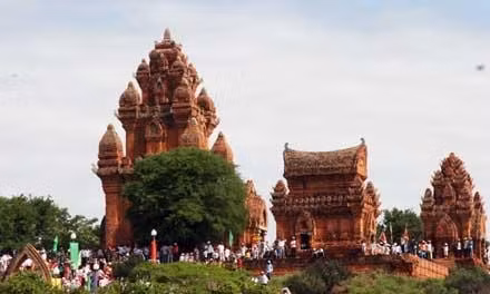 Tháp Pô Klong Garai, nơi sẽ diễn ra lễ hội Ka-tê của đồng bào Chăm.