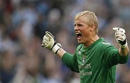 Câu lạc bộ Man City ký hợp đồng bốn năm với thủ môn trẻ Kasper Schmeichel