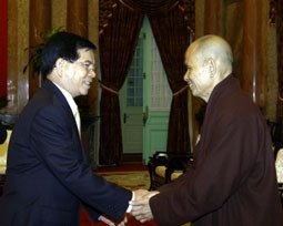 Chủ tịch nước Nguyễn Minh Triết tiếp Thiền sư Thích Nhất Hạnh