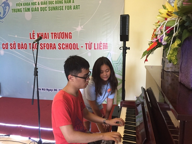 SFORA - trường đầu tiên điều trị âm nhạc cho trẻ tự kỷ.