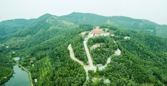 Thiền viện Trúc Lâm Phượng Hoàng nhìn từ trên cao.