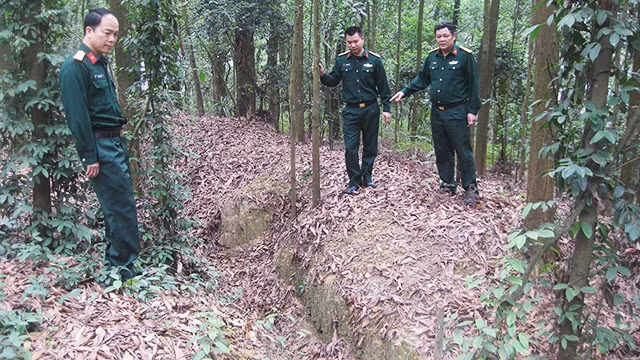 Hệ thống giao thông hào trên đồi Ông Đống.