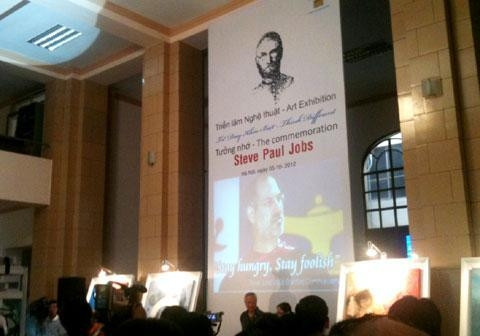 Khai mạc triển lãm nghệ thuật tưởng nhớ Steve Jobs