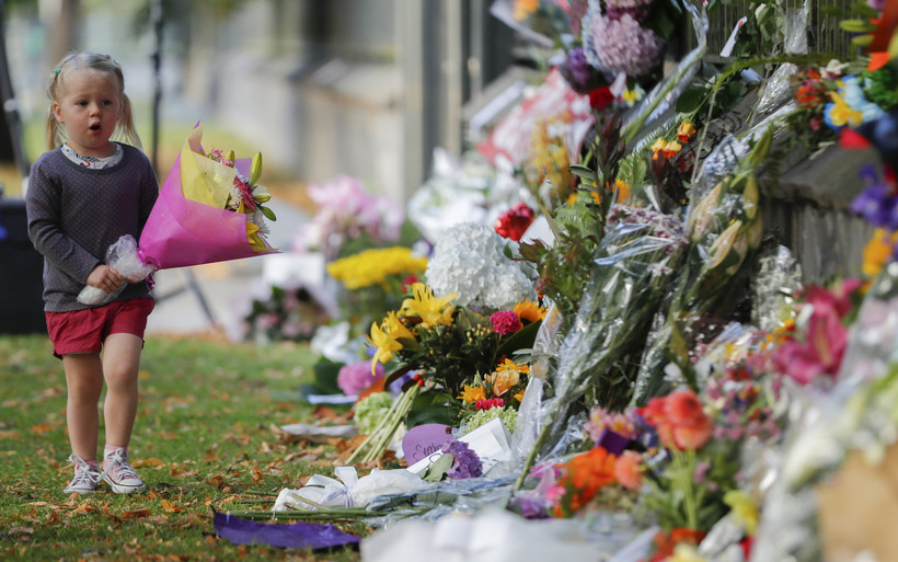 Vụ xả súng kinh hoàng ở Christchurch khiến chính phủ New Zealand quyết tâm thắt chặt việc sở hữu và sử dụng vũ khí (Ảnh: AP)