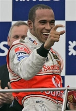 Ngoạn mục Hamilton!