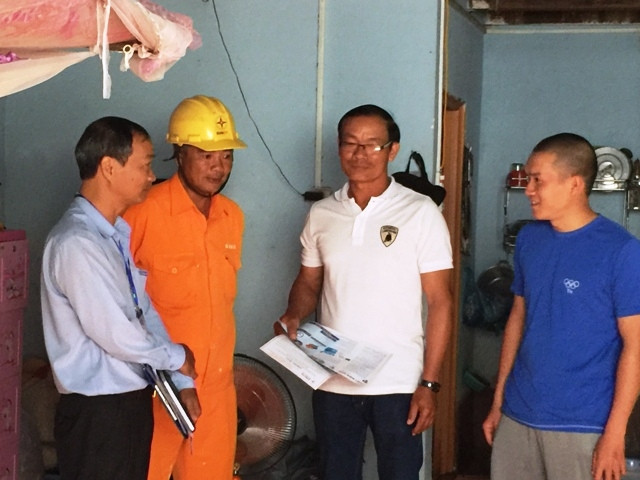 Tuyên truyền, hướng dẫn chủ nhà trọ thực hiện đúng quy định về áp giá bán điện sinh hoạt cho người thuê trọ.