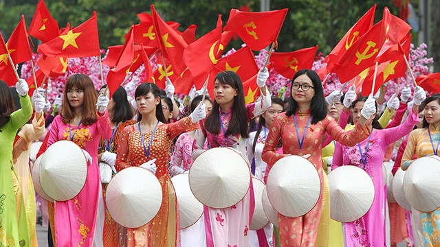 Diễu hành kỷ niệm 70 năm Quốc khánh 2-9. Ảnh: LÊ MINH