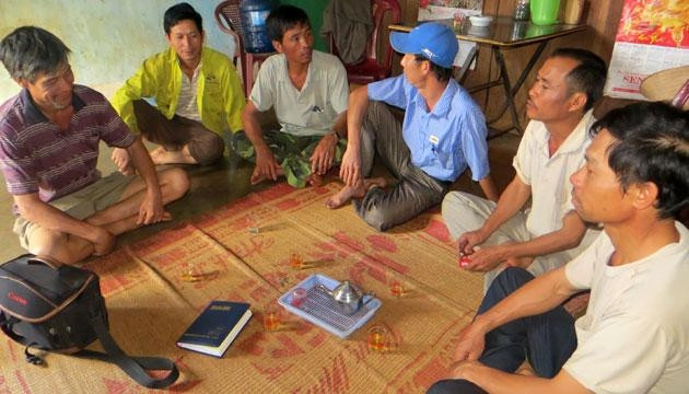 Các hộ dân bức xúc trước việc các trạm nghiền đá của Chi nhánh Sông Đà 3.02 và Sông Đà 6.05 gây ô nhiễm môi trường, tiếng ồn.