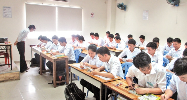 Giờ học tiếng Nhật của các tu nghiệp sinh tại Công ty Hiteco.