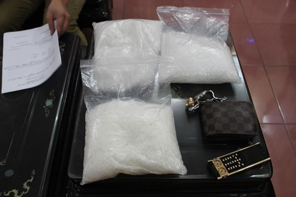 3 kg ma túy tổng hợp bị Cảnh sát giao thông Bắc Giang bắt giữ ngày 13-9.