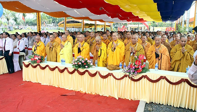 Tưởng niệm Đức Phật Hoàng Trần Nhân Tông và các anh hùng liệt sĩ