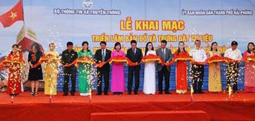Khai mạc triển lãm bản đồ và trưng bày tư liệu: Hoàng Sa, Trường Sa của Việt Nam.