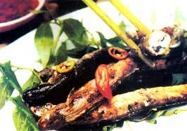 Cá kèo hấp rau răm