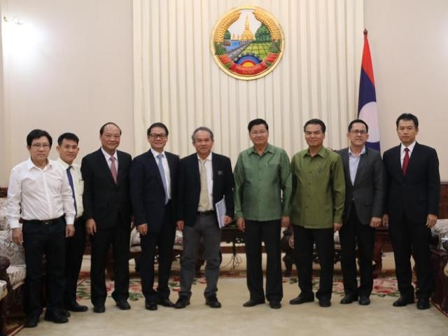 Thủ tướng Lào tiếp lãnh đạo THACO và Hoàng Anh Gia Lai