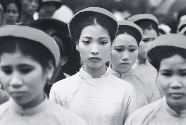 Một thoáng Chiêu Quân (Tại đám rước hội đền Đô, Bắc Ninh - 1993).