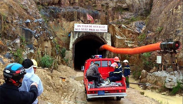 Công trình thủy điện Đạ Dâng thời điểm bị sập khiến 12 công nhân mắc kẹt.